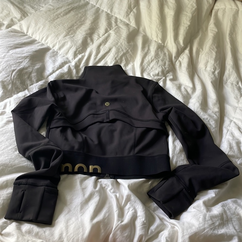 Lululemon Define Jacket Cropped *Gold - image 4